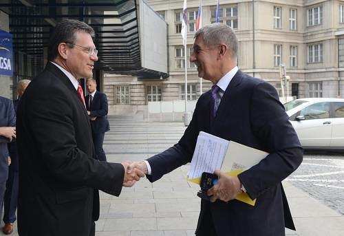 歐盟，捷克共和國討論低碳能源轉型