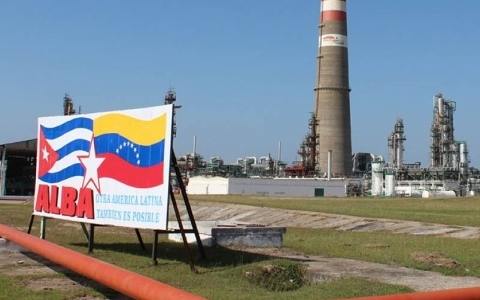 PDVSA與康菲石油公司陷入絕望的競爭，以阻止衰落