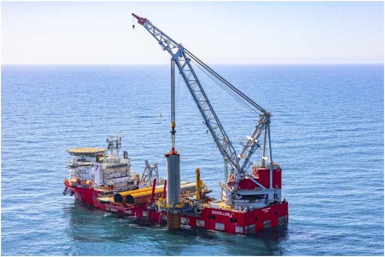 全球最大海上風(fēng)電場(chǎng)單樁全部安裝完畢