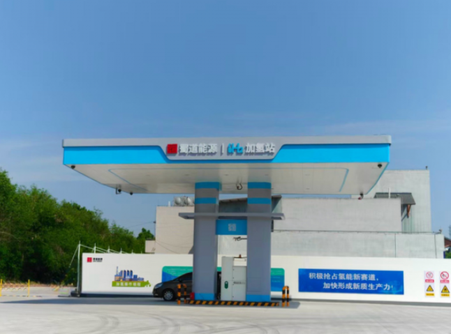 成渝公司首座加氫站試運(yùn)營(yíng)