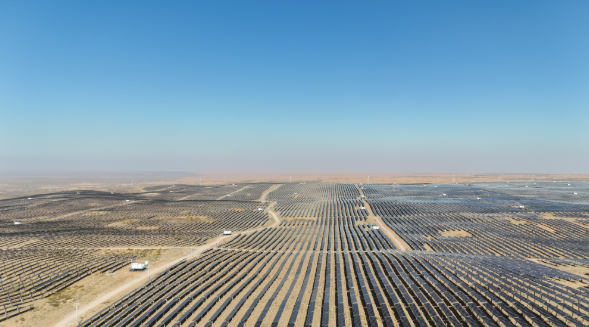 中國寧夏中衛(wèi)光伏項(xiàng)目全容量并網(wǎng)