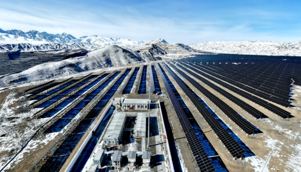 新疆首個高海拔煤礦光伏項目全容量并網(wǎng)